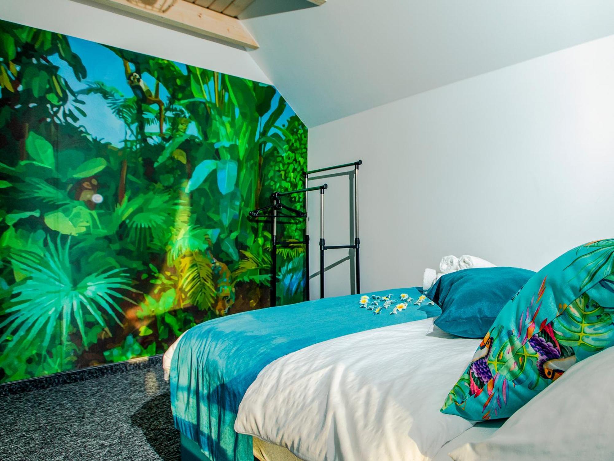 Temple Luxury Resort Rewal Room photo