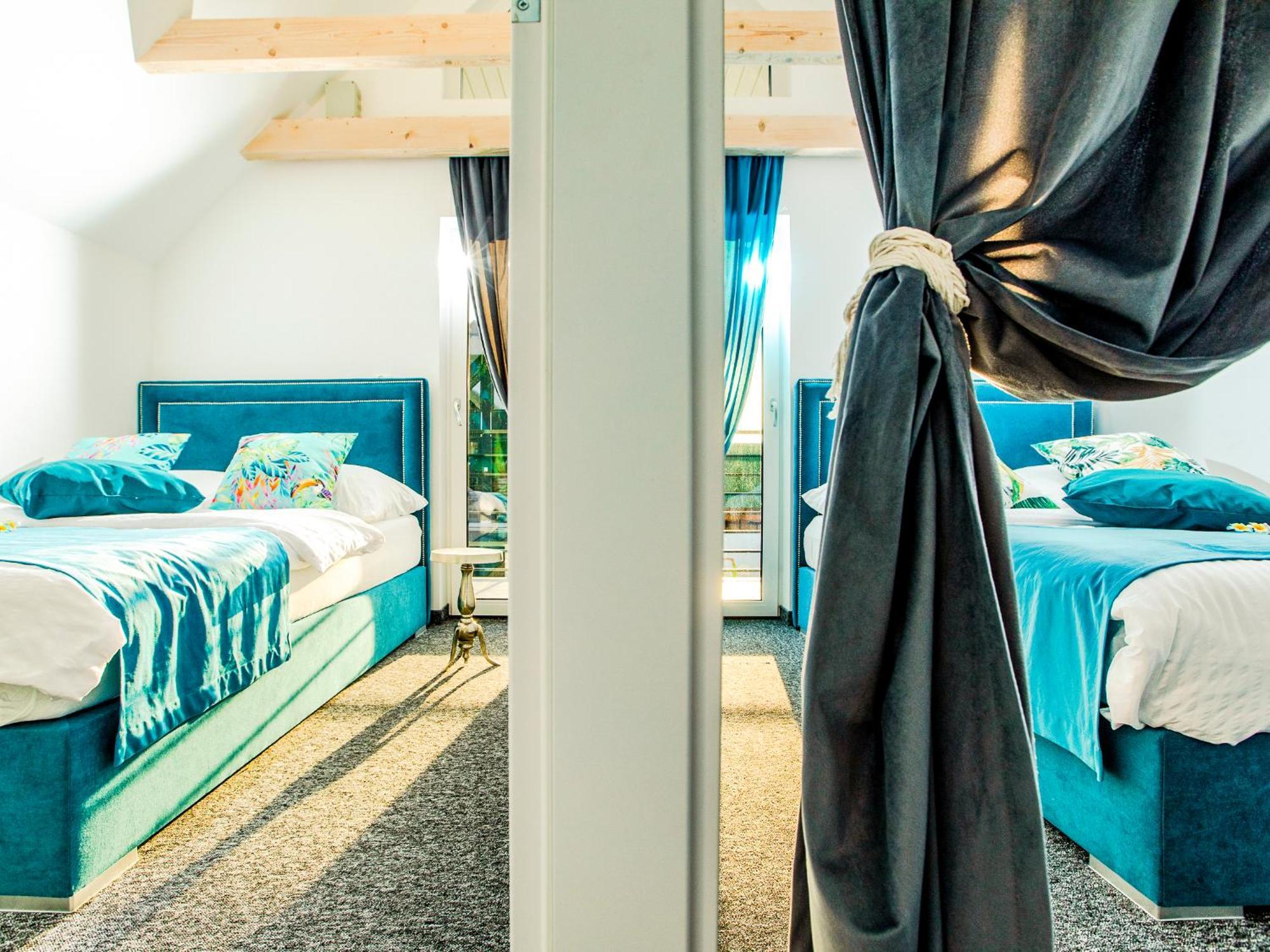 Temple Luxury Resort Rewal Room photo
